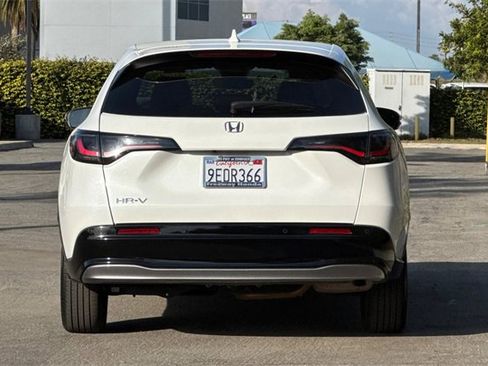 Certified 2023 Honda HR-V EX-L image 5