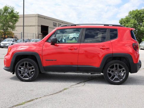 Used 2021 Jeep Renegade Latitude w/ Luxury Group II AWD/4WD image 8