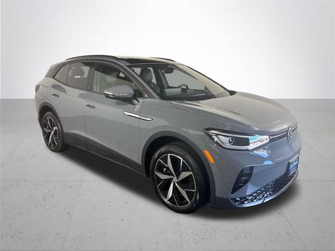 Certified 2024 Volkswagen ID.4 Pro S AWD/4WD image 6