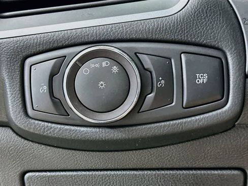 Certified 2019 Ford Edge SE FWD image 27