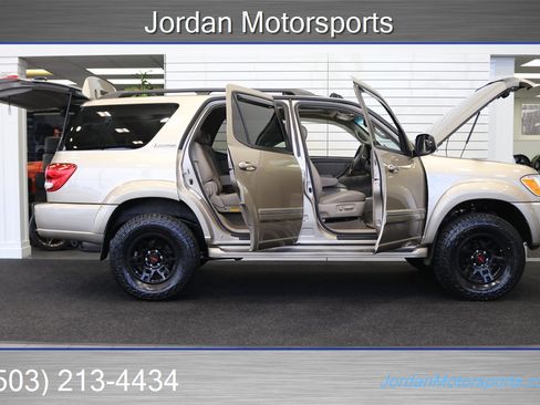 Used 2006 Toyota Sequoia Limited image 11