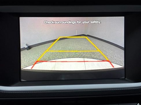 Used 2018 Hyundai Ioniq Blue FWD image 3