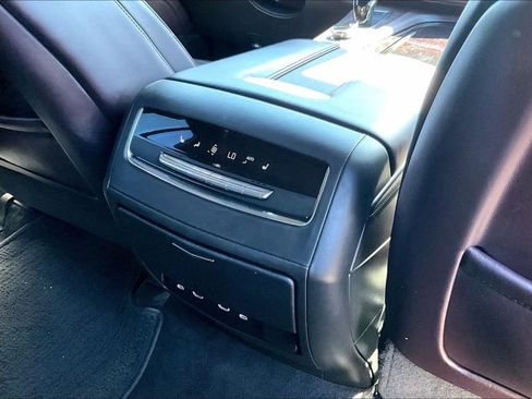 Used 2023 Cadillac Escalade Sport Platinum AWD/4WD image 32
