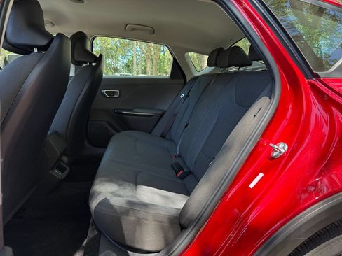 Used 2025 Kia K4 FWD image 36