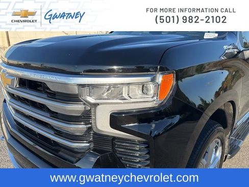 Used 2023 Chevrolet Silverado 1500 High Country w/ Technology Package image 15
