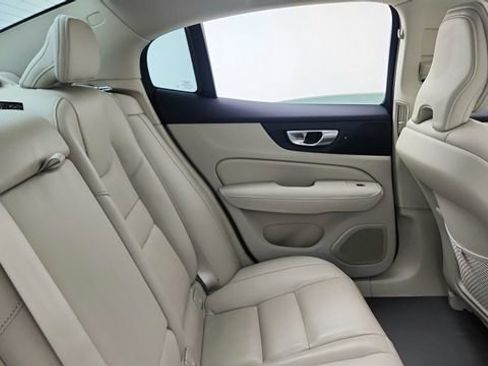 Used 2024 Volvo S60 B5 Plus w/ Climate Package image 26