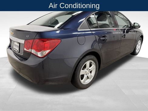 Used 2016 Chevrolet Cruze LT FWD image 8