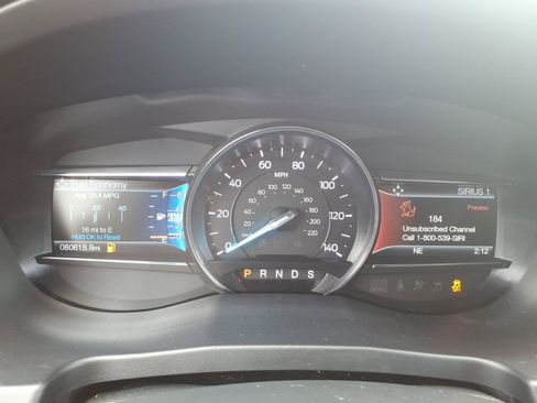 Used 2017 Ford Explorer XLT w/ Equipment Group 201A AWD/4WD image 20