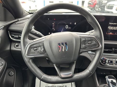 Used 2024 Buick Envista Preferred w/ Convenience I Package FWD image 24