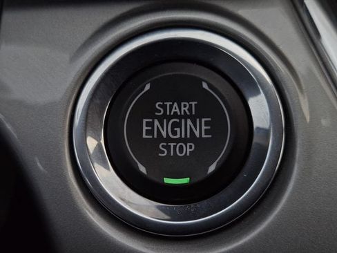 Used 2026 Chevrolet Trax LT FWD image 21