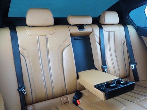 Used 2019 BMW 540i image 17