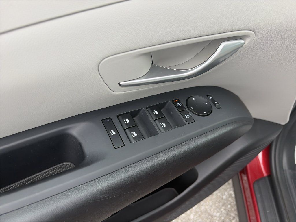 Used 2025 Hyundai Tucson SEL AWD/4WD image 18