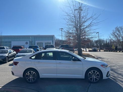 New 2026 Volkswagen Jetta Sport FWD image 8