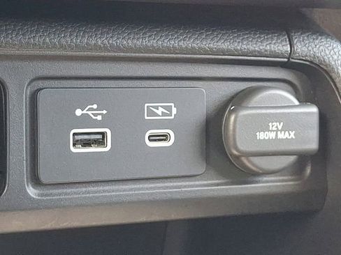 Certified 2025 Honda Pilot Touring image 21