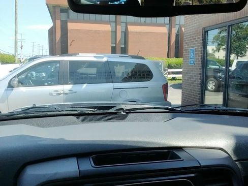 Used 2019 RAM 1500 Express image 17