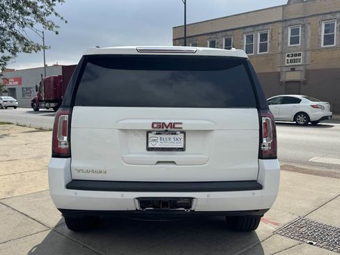 Used 2017 GMC Yukon SLT image 6