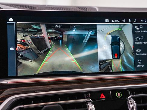 Used 2023 BMW X5 xDrive40i w/ M Sport Package image 27