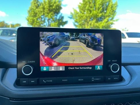 Used 2023 Honda Accord EX image 8