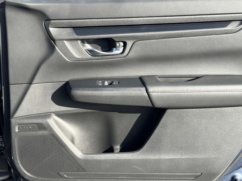 Used 2024 Honda CR-V Sport image 17