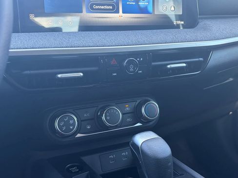 New 2026 Nissan Kicks S image 20