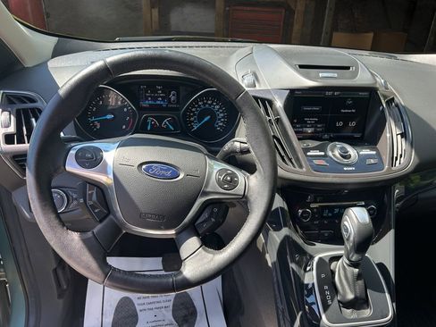 Used 2013 Ford Escape Titanium w/ Parking Technology Pkg AWD/4WD image 27