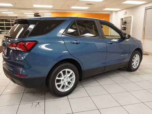 Used 2024 Chevrolet Equinox LS w/ LS Convenience Package FWD image 12