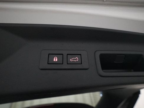 Certified 2025 Subaru Forester Limited w/ Popular Package #1 AWD/4WD image 15