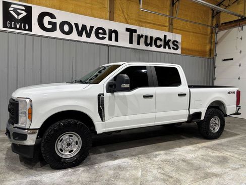 Used 2023 Ford F250 XL w/ XL Chrome Package AWD/4WD image 4