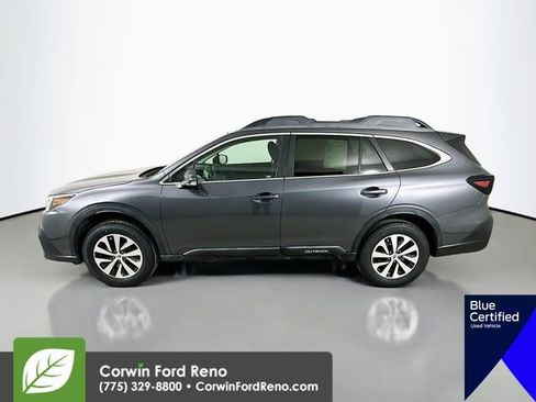 Used 2022 Subaru Outback Premium image 5