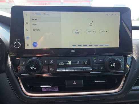 Used 2024 Toyota Grand Highlander AWD Hybrid image 31