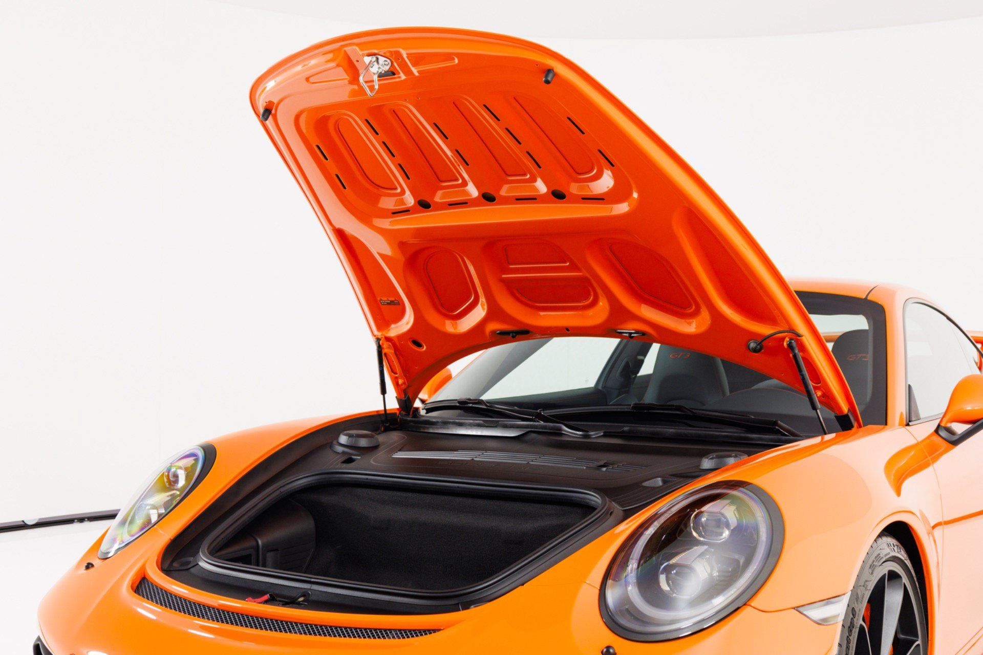 Used 2018 Porsche 911 GT3 RWD image 49
