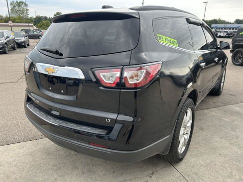 Used 2017 Chevrolet Traverse LT w/ Style and Technology Package AWD/4WD image 5