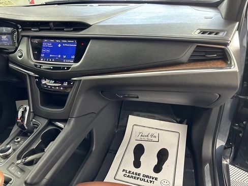 Used 2020 Cadillac XT5 Premium Luxury AWD/4WD image 34