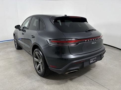 Certified 2025 Porsche Macan image 3