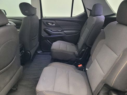 Used 2020 Chevrolet Traverse LT FWD image 18