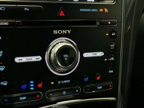 Used 2018 Ford Explorer Sport AWD/4WD image 30