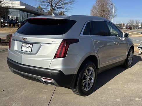 Used 2020 Cadillac XT5 Premium Luxury image 3