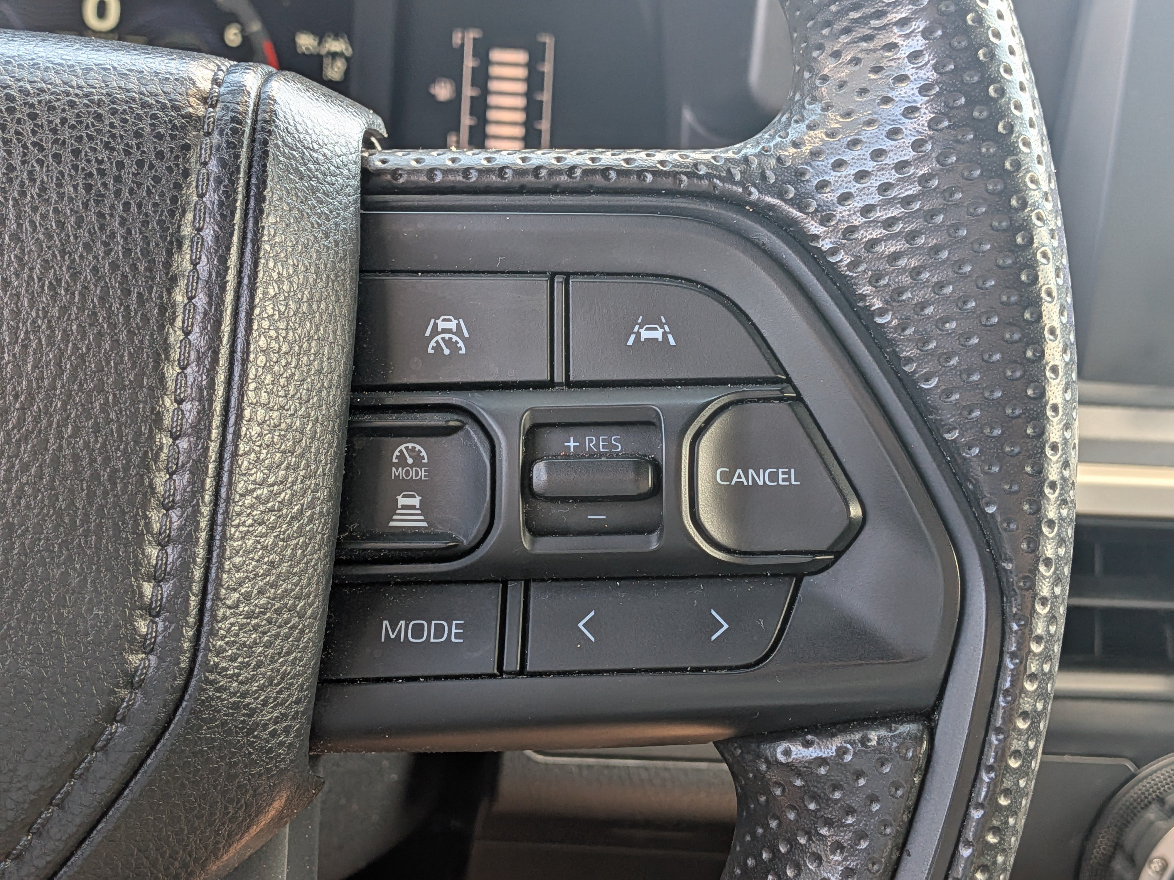 Used 2024 Toyota Tacoma SR5 AWD/4WD image 25