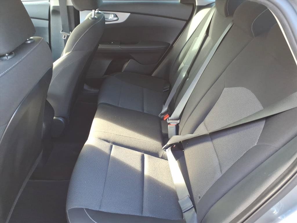 Used 2023 Kia Forte LXS FWD image 13
