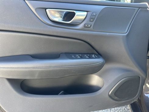 Certified 2025 Volvo S60 B5 Core image 17