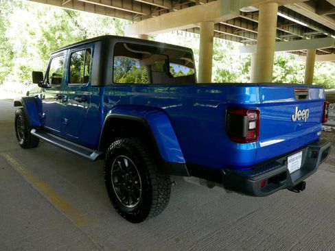 Used 2020 Jeep Gladiator Overland image 38
