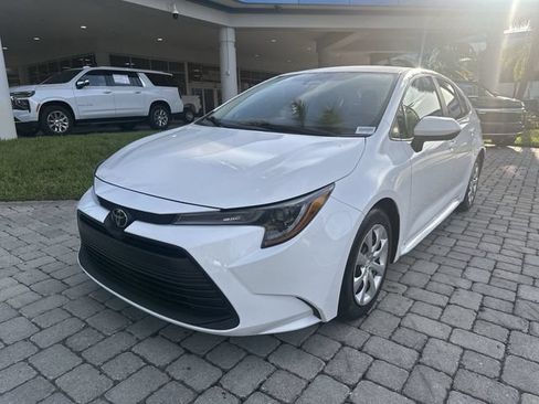 Used 2024 Toyota Corolla LE FWD image 20