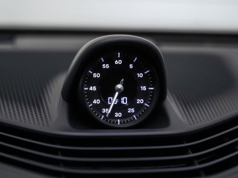 Used 2024 Porsche Taycan 4S w/ Premium Package image 20