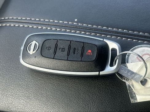 Used 2025 Nissan Sentra SV FWD image 29