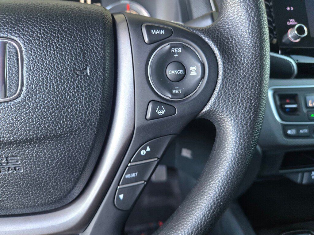 Certified 2023 Honda Ridgeline Sport image 23