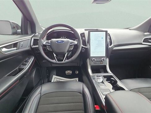 Certified 2024 Ford Edge ST-Line image 17