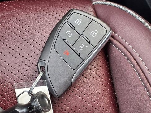 Used 2024 Buick Envision Sport Touring image 17