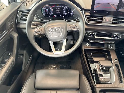 Used 2025 Audi Q5 e Premium Plus w/ Premium Plus Package AWD/4WD image 21