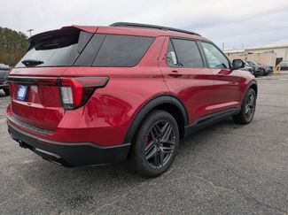 New 2026 Ford Explorer ST-Line w/ ST-Line Street Pack video 4
