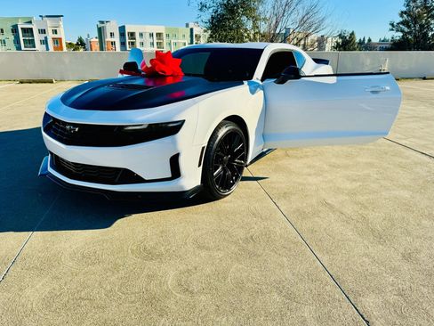 Used 2020 Chevrolet Camaro LT image 50